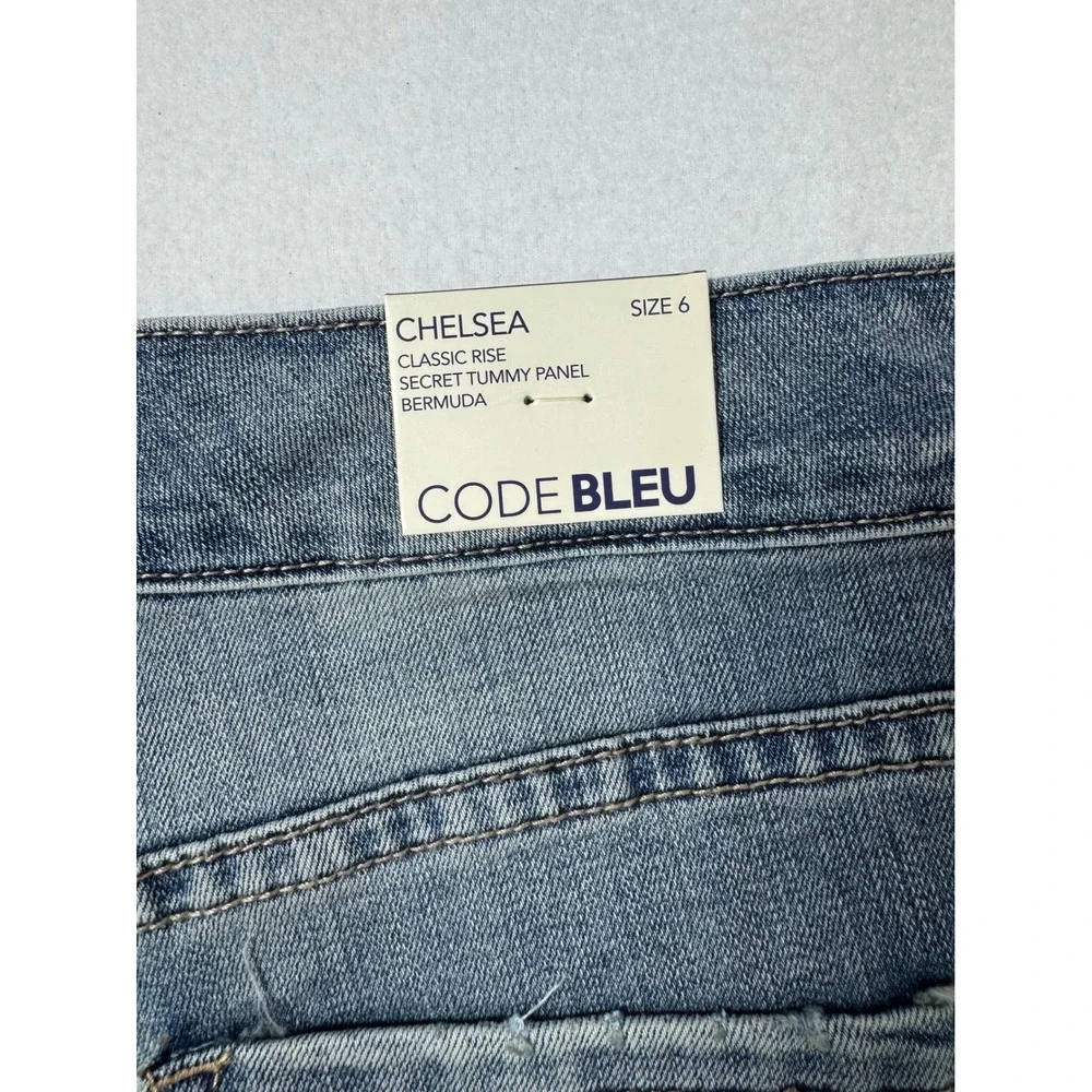Cottagecore Code Bleu Womens 6 Chelsea Bermuda Shorts Blue Sunflower Embroidered